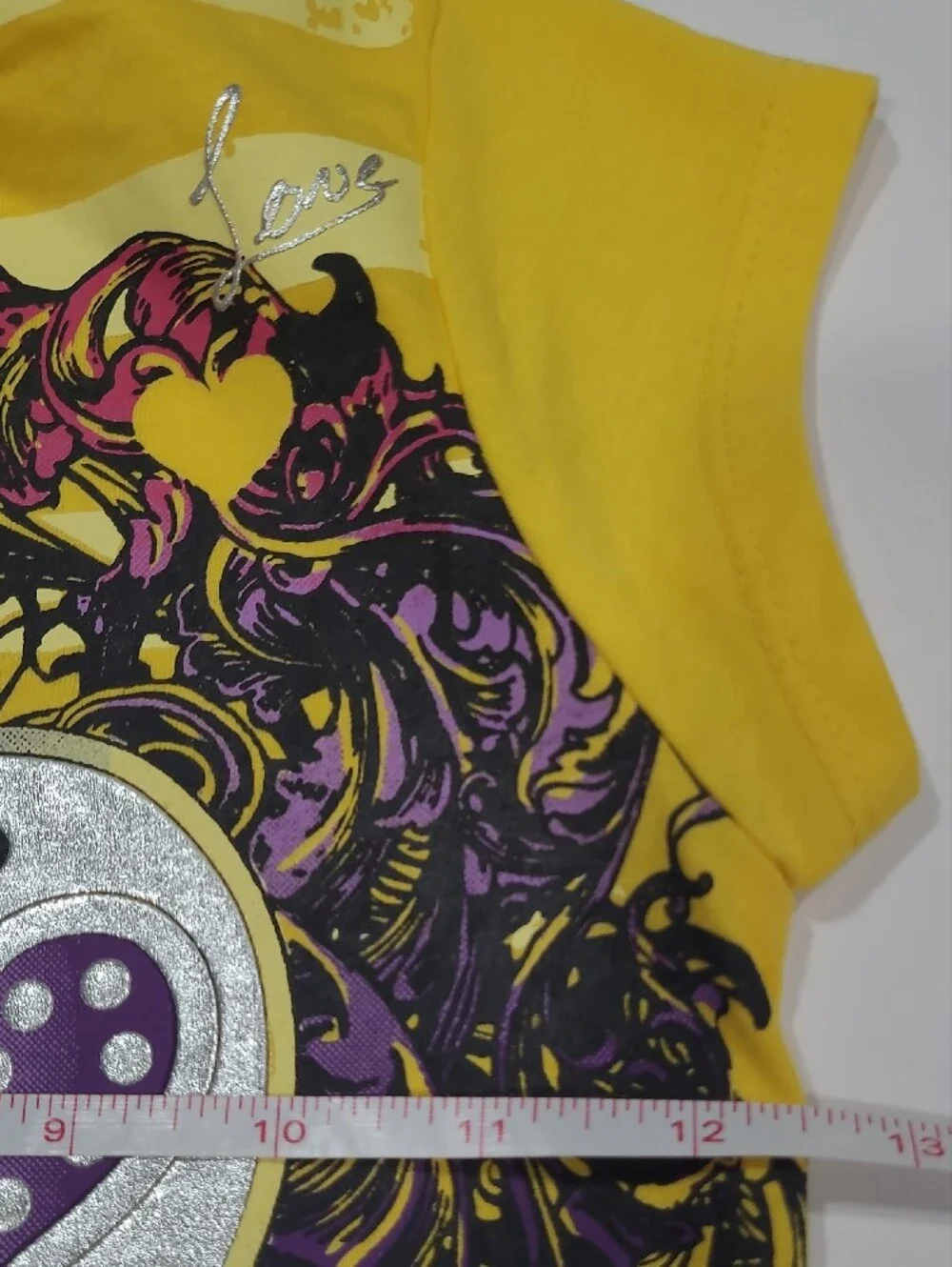 Eye Candy Yellow Girls' Love Heart Graphic Tee Sz S (7/8)